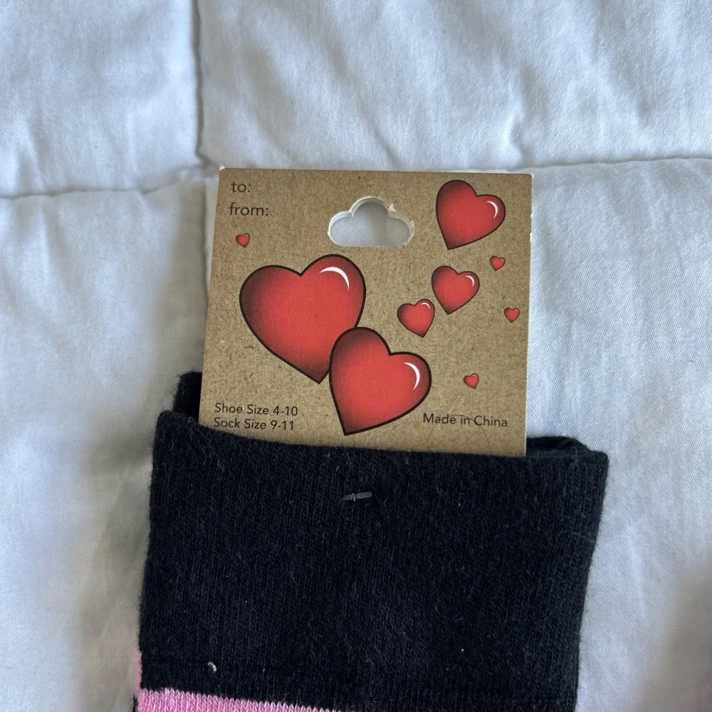 Striped Crew Socks Black Pink Red Hearts Gift Cute Valentine Goth Emo 9–11‎